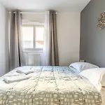 Bel Appartement 8 Couchages Tout Equipe- Maurice Thorez